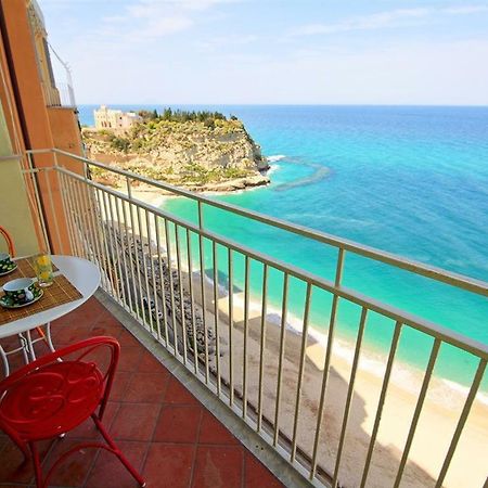 Isola Bella Sea-View Apartment โตรเปอา ภายนอก รูปภาพ