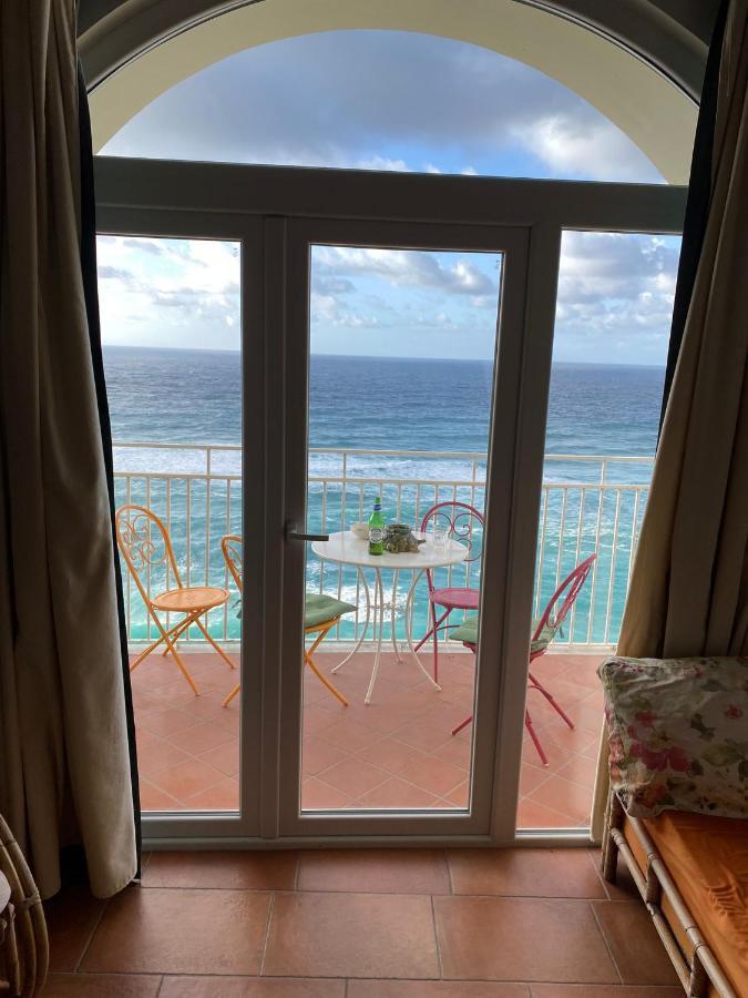 Isola Bella Sea-View Apartment โตรเปอา ภายนอก รูปภาพ