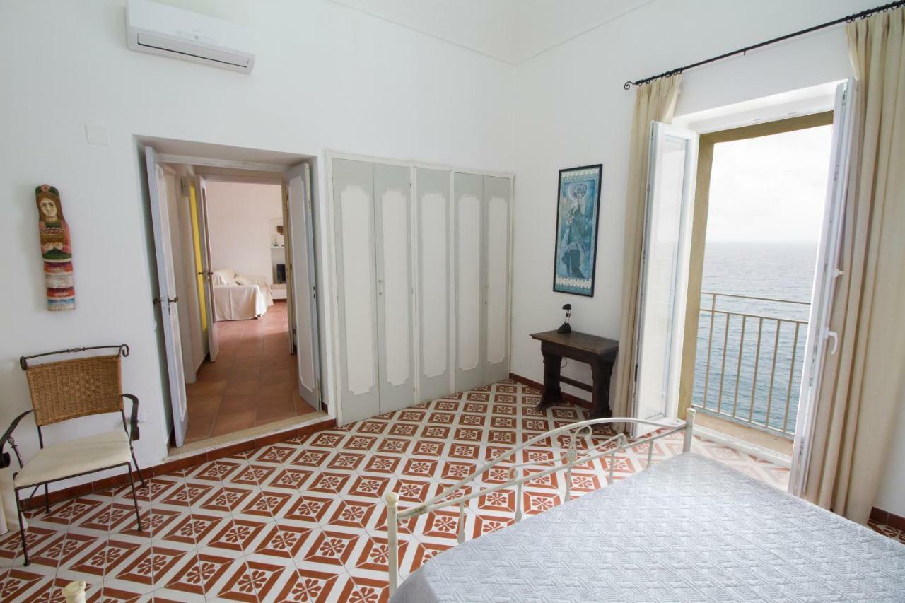 Isola Bella Sea-View Apartment โตรเปอา ภายนอก รูปภาพ